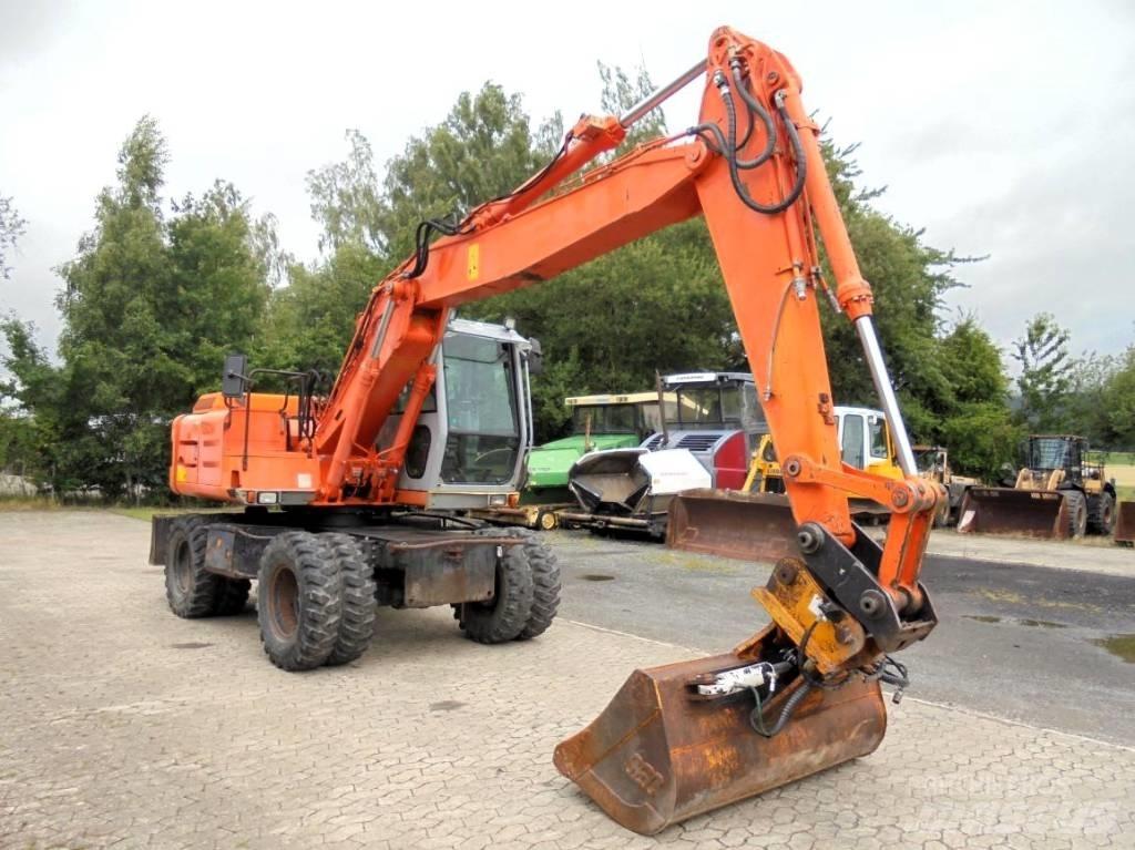 Hitachi FH 130 W-3 Bagri na kolesih