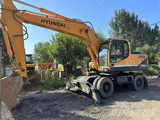 Hyundai 210W Bagri na kolesih