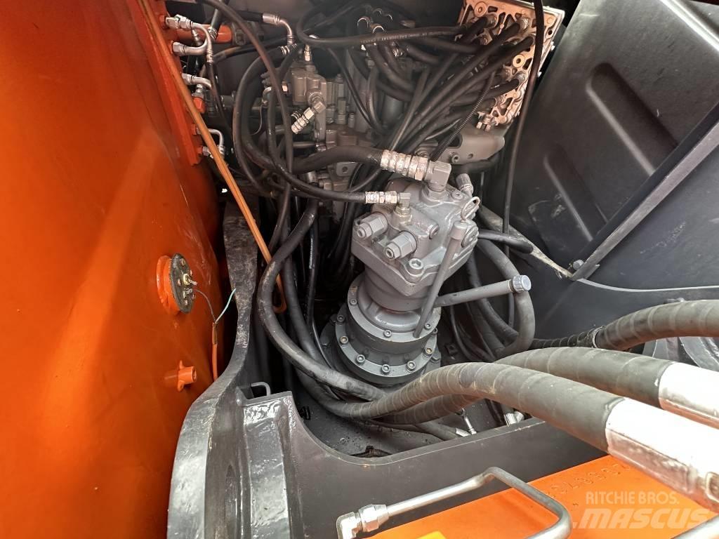 Hitachi ZX 120 Bagri goseničarji