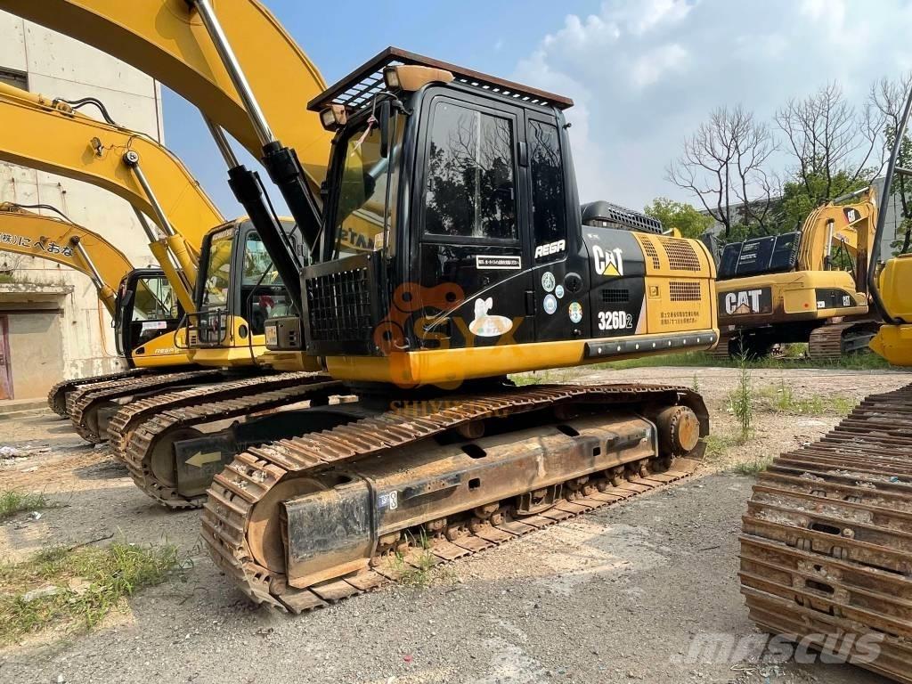 CAT 326 D2 Bagri goseničarji