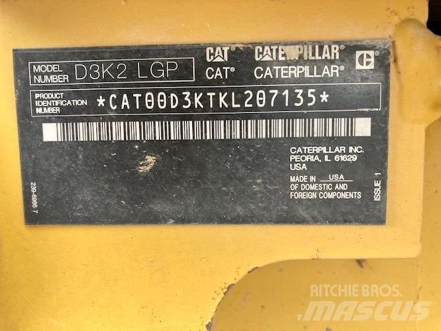 CAT D 3 K 2 LGP Buldožerji goseničarji