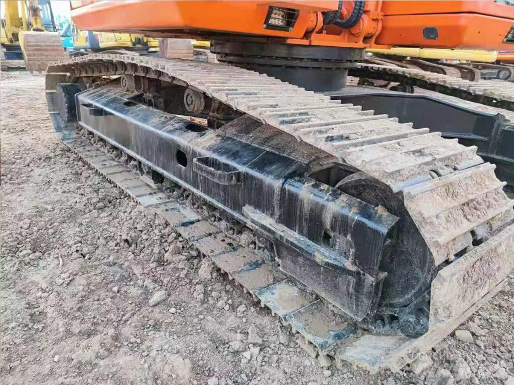 Doosan 225 Bagri goseničarji