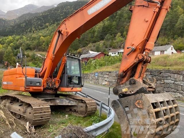 Doosan DX 225 LC-3 Bagri goseničarji