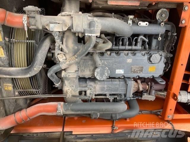 Doosan DX 225 LC-3 Bagri goseničarji