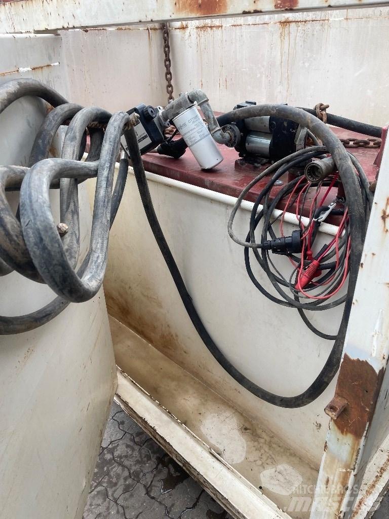  Roug 2000 L Tank Gradbeništvo - drugo