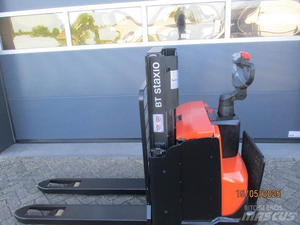 BT SWE 200D Ročni električni viličar