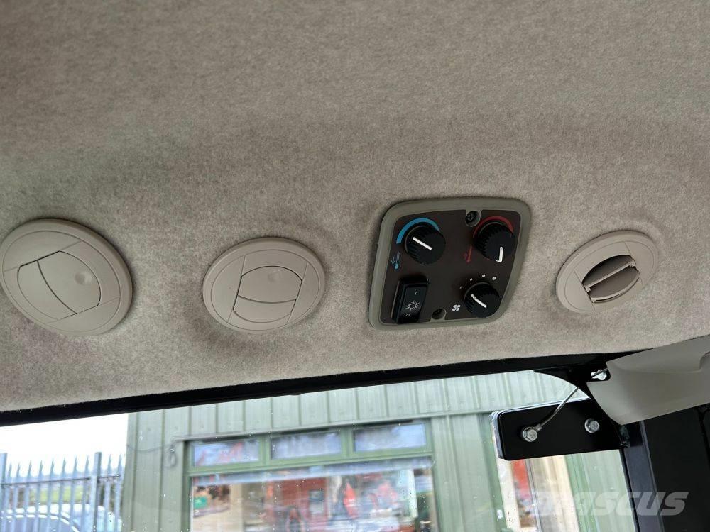 John Deere 4049 R Manjši traktorji