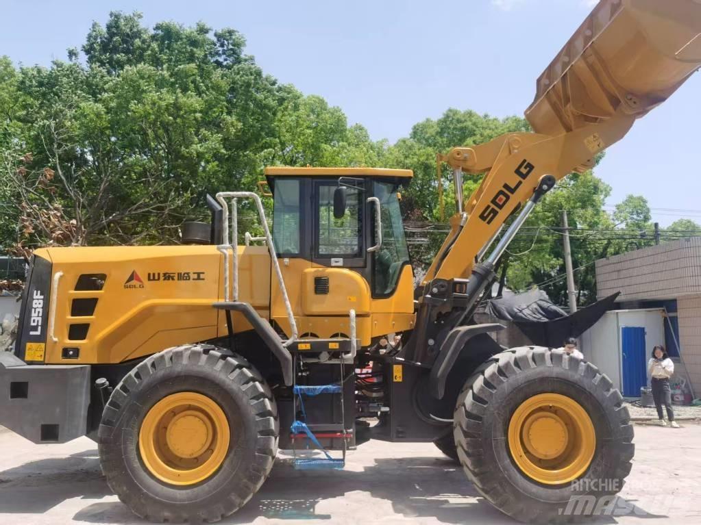 SDLG 958F Kolesni nakladalci