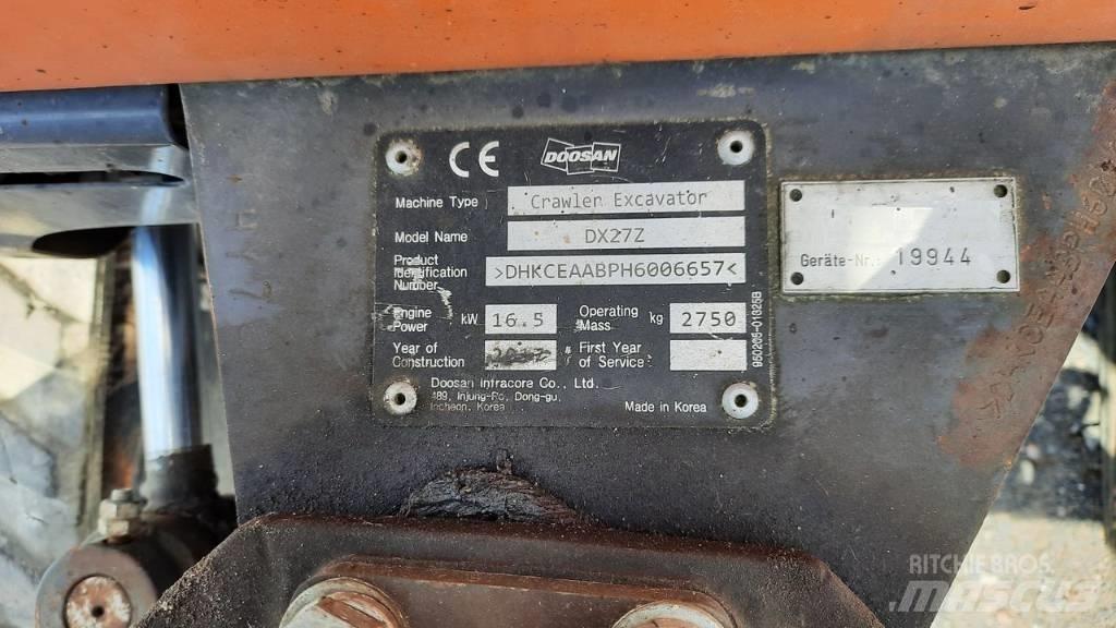 Doosan DX 27 Z Mini bagri <7t