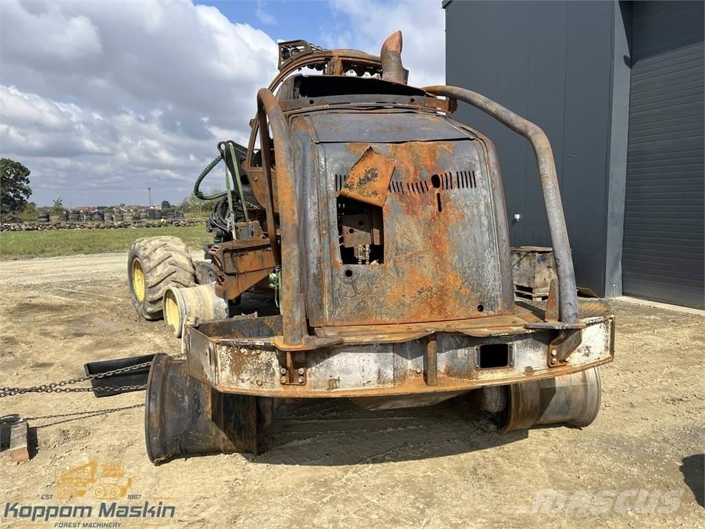 John Deere 1270E Harvesterji