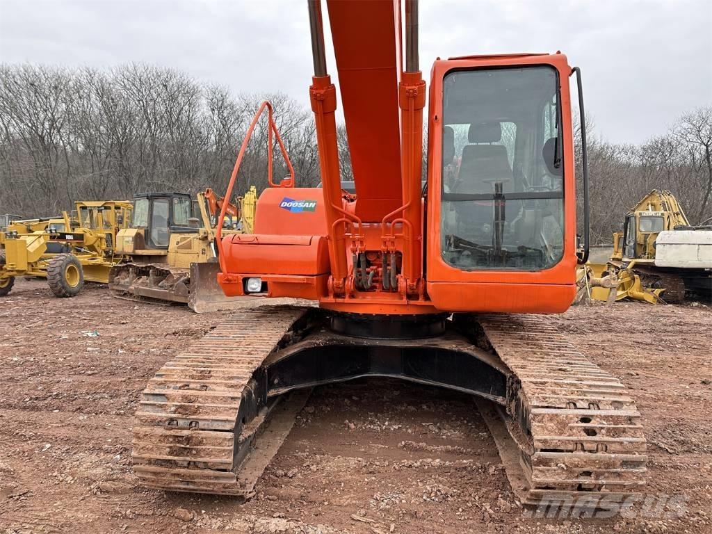 Doosan DH 220 Bagri goseničarji