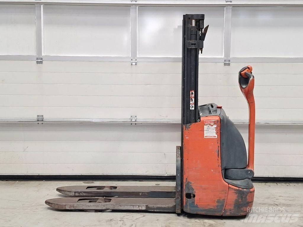 Linde L10B Ročni električni viličar