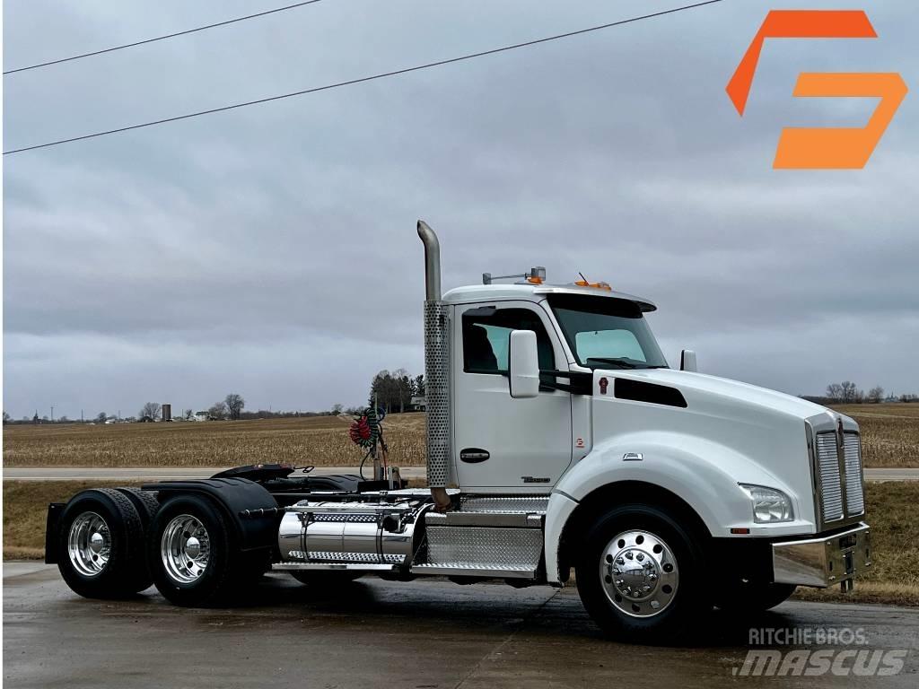 Kenworth T 880 Vlačilci