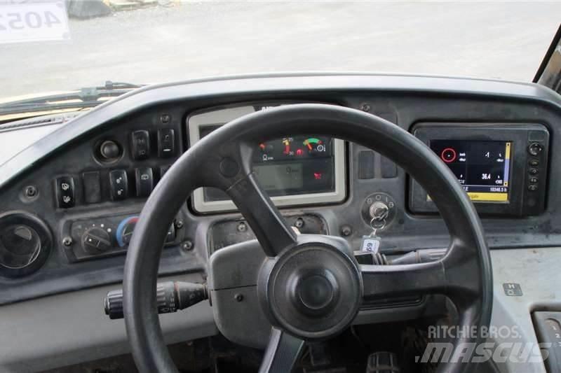 CAT 730C2 Zglobni demperji