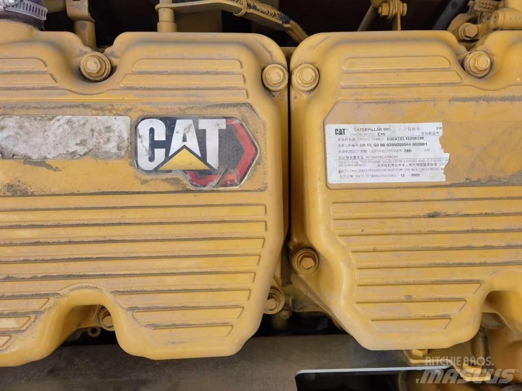 CAT 374 Bagri goseničarji