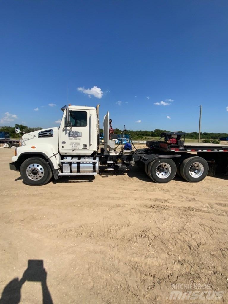 Western Star 4700 Vlačilci