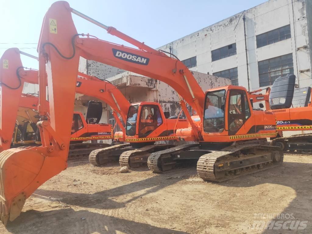 Doosan DH220LC-7 Bagri goseničarji