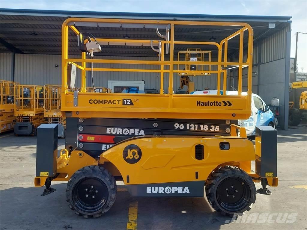 Haulotte C12DX Škarjaste dvižne ploščadi
