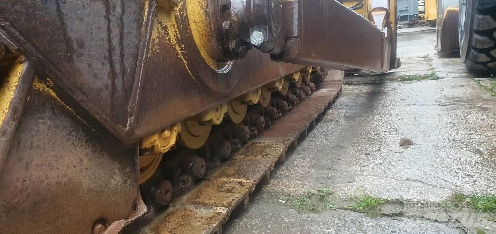 CAT D 6 T XL Buldožerji goseničarji