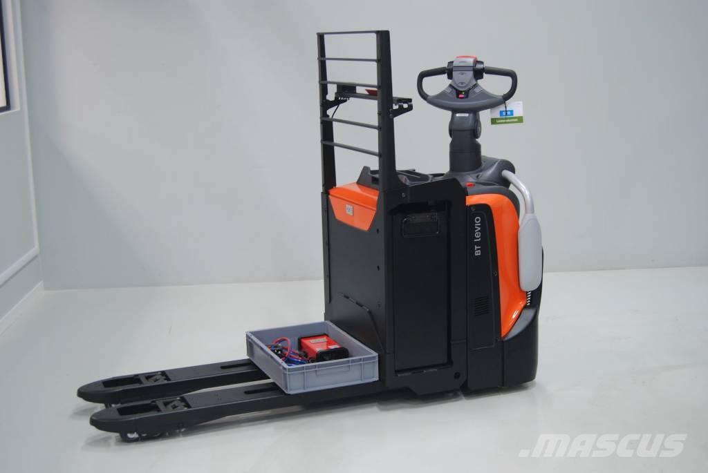 Toyota LPE250 Električni nizko dvižni viličar s stojiščem