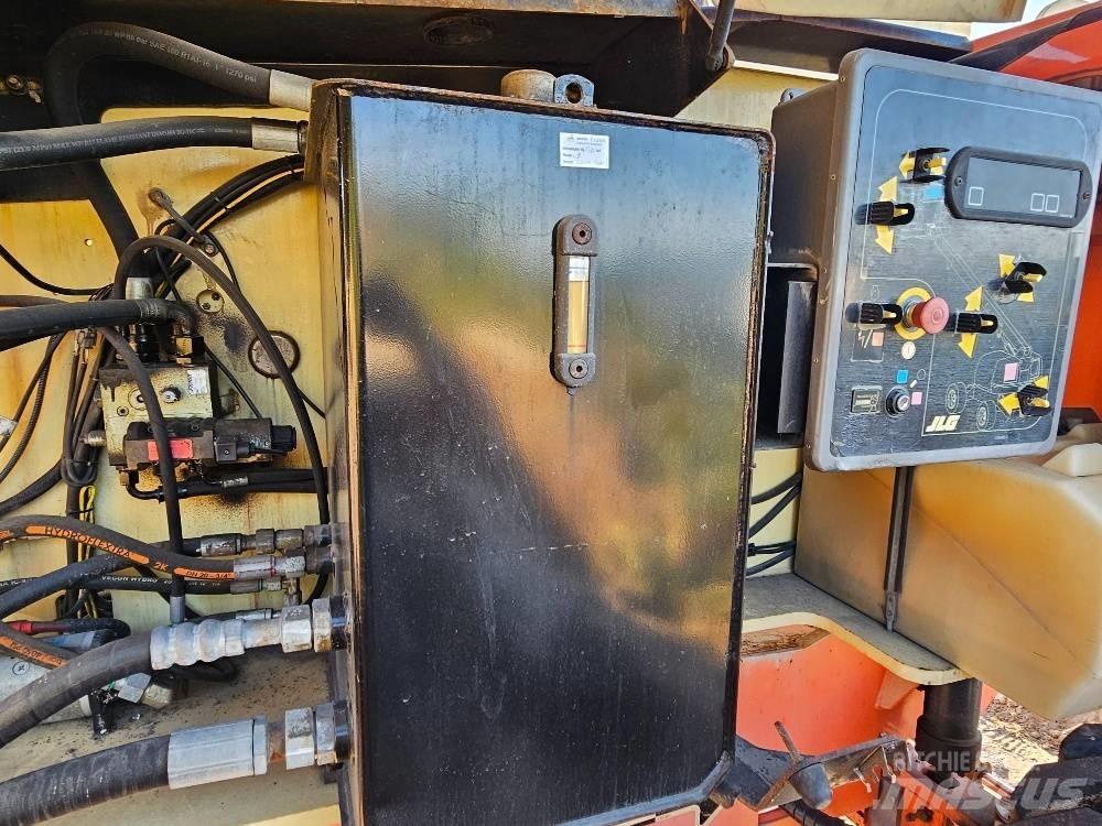 JLG 680S Teleskopske dvižne ploščadi