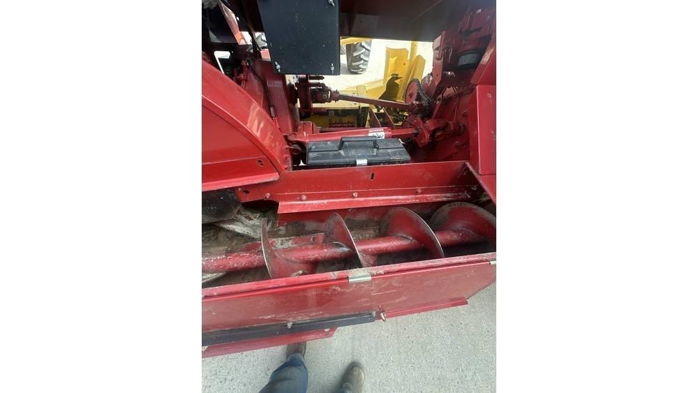 New Holland FP230 Kombajni za krmo