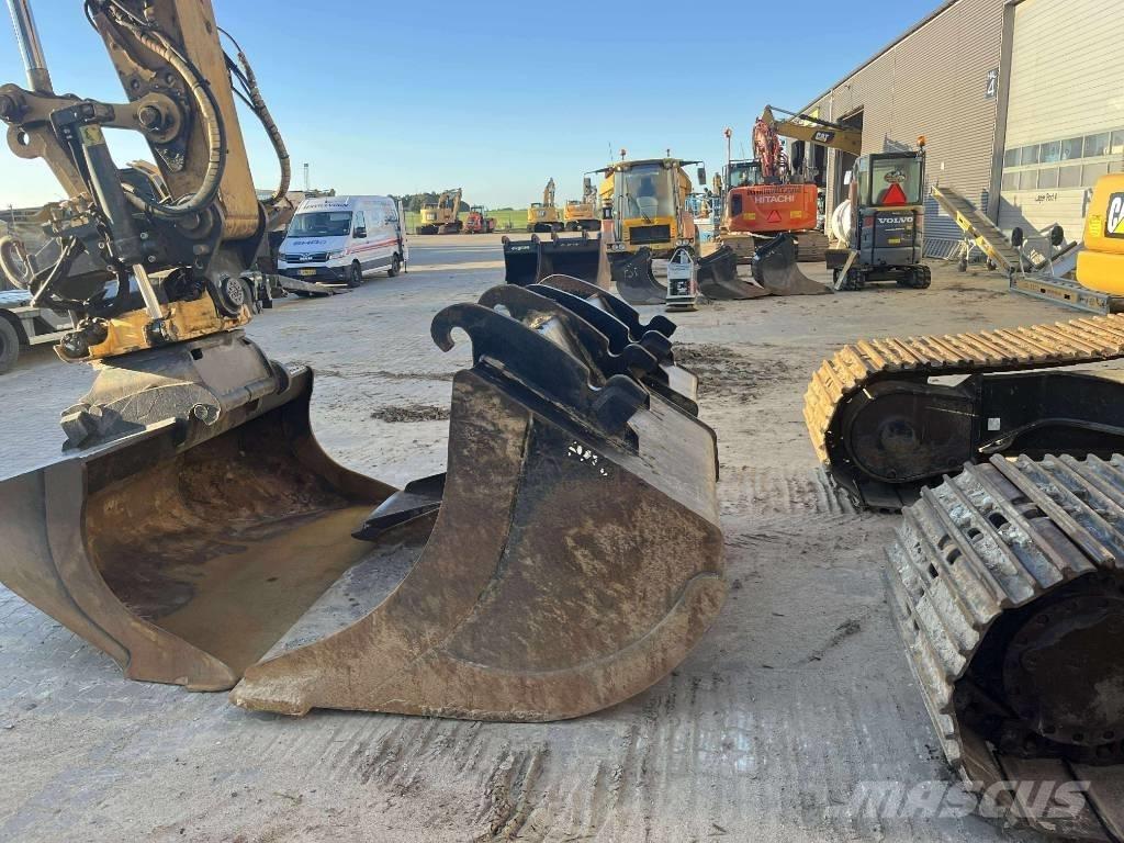 CAT 323 Nextgen Bagri goseničarji