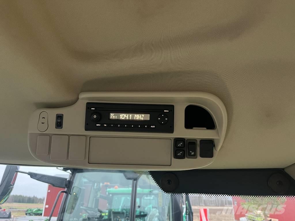 John Deere 6130 R Traktorji