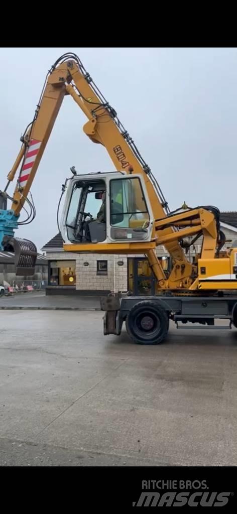Liebherr A 904 C Bagri za prekladanje primarnih/sekundarnih surovin