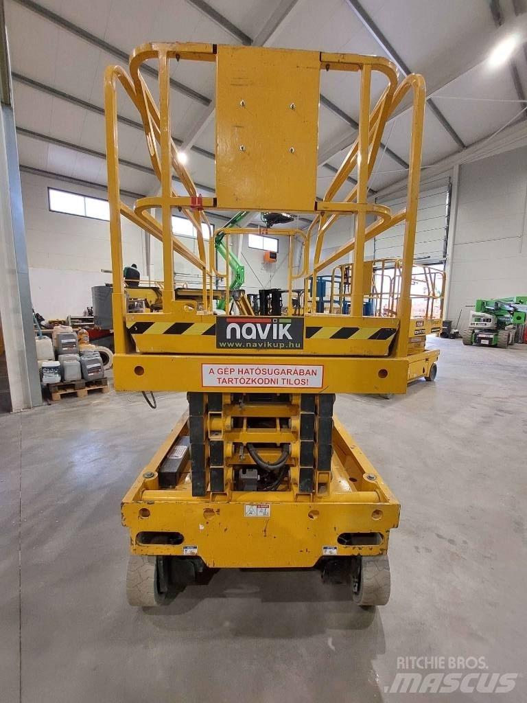 Haulotte Compact 12 Škarjaste dvižne ploščadi