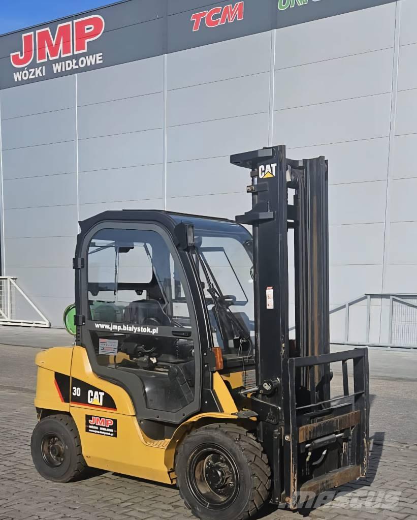 CAT GP 30 N Plinski viličarji