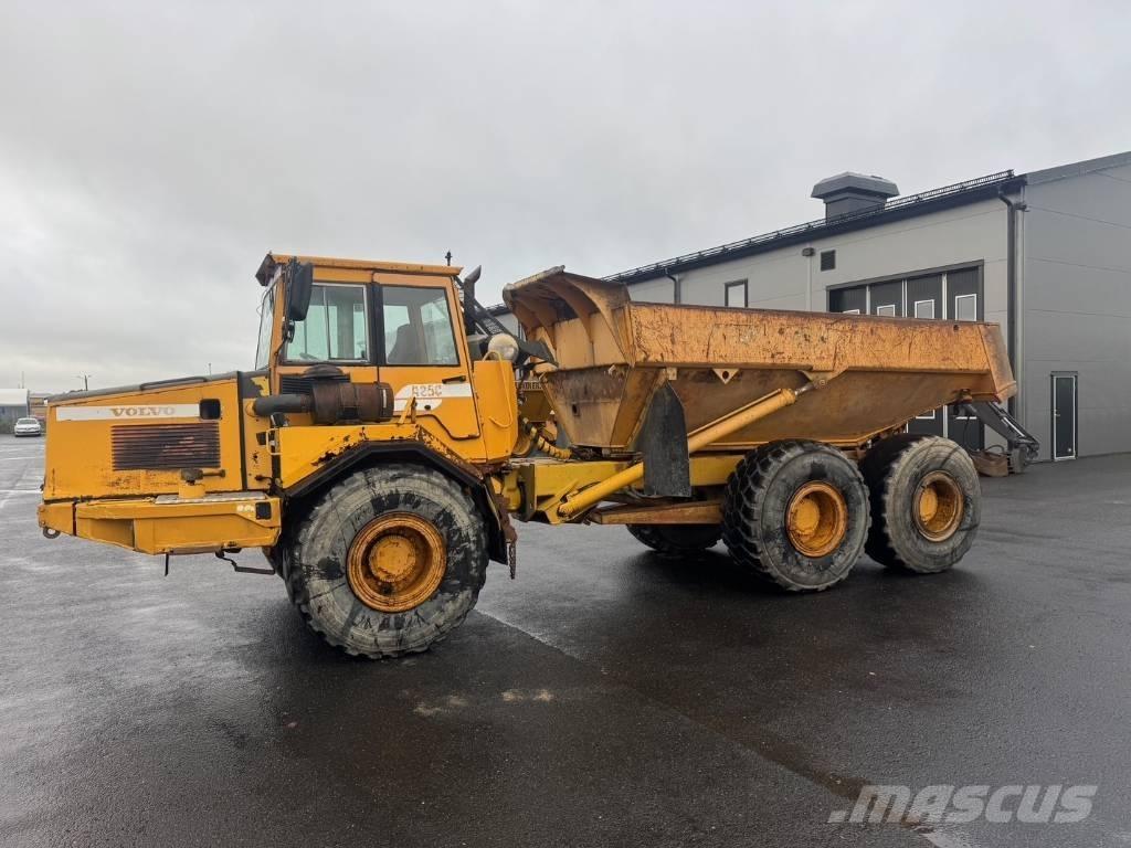 Volvo A 25 C 6x6 Zglobni demperji