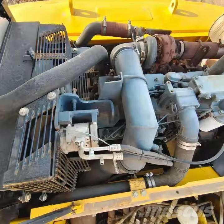 Komatsu PC360 Bagri goseničarji