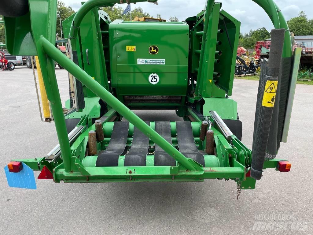 John Deere 744 H Balirke (okrogle bale)