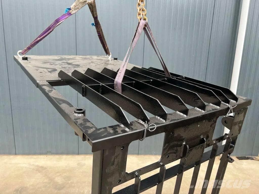 CAT 318C Guard Kabine in notranjost