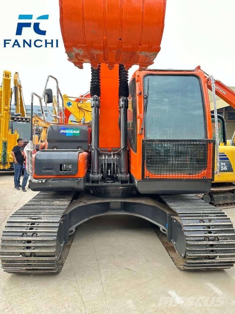 Doosan dx150 Bagri goseničarji