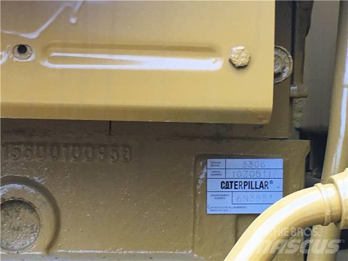 CAT 950 E Kolesni nakladalci