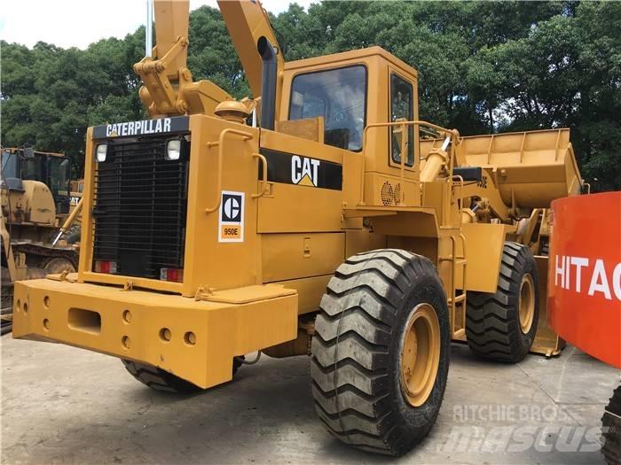 CAT 950 E Kolesni nakladalci
