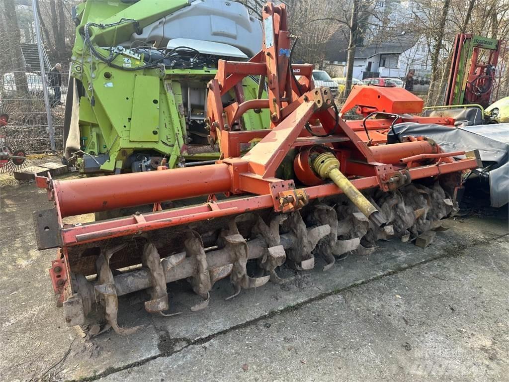 Kuhn EL140N 305 Priključki za pripravo tal (plugi, brane)