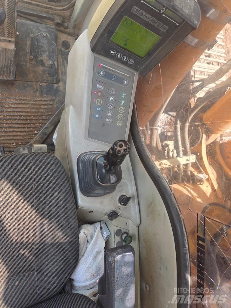 Liebherr 944 Bagri goseničarji