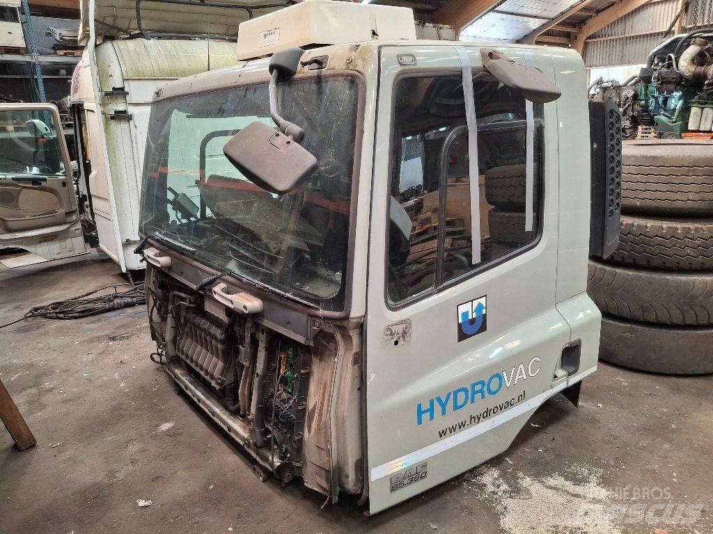 DAF CF 85.360 Kabine in notranjost