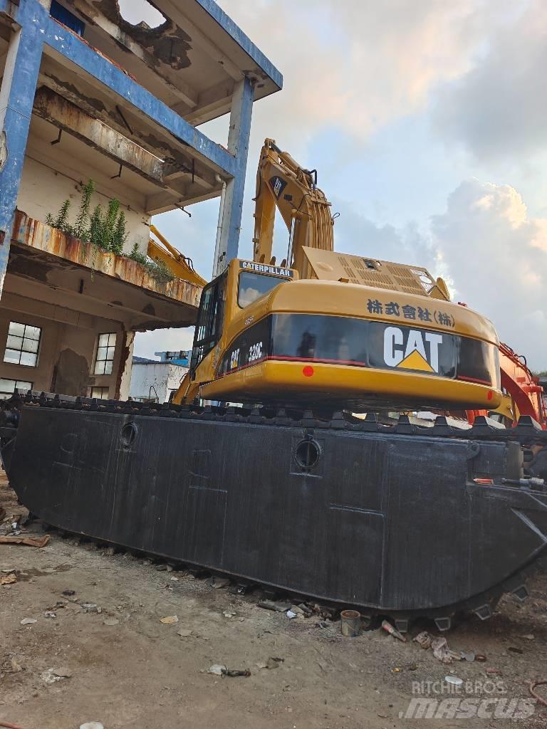 CAT 320 C Amfibijski bagri