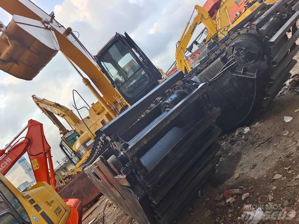CAT 320 C Amfibijski bagri