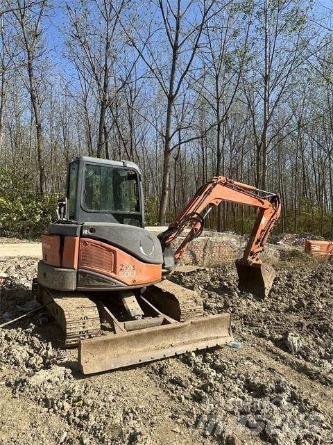 Hitachi ZX50 Bagri goseničarji