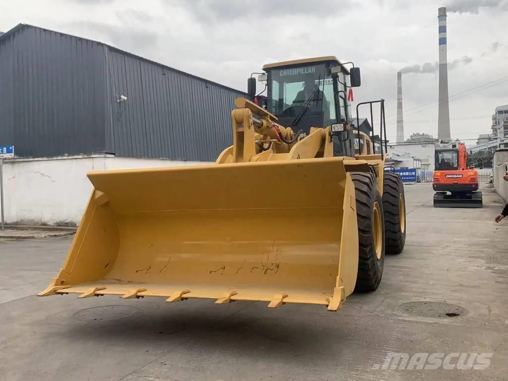 CAT 966H Kolesni nakladalci