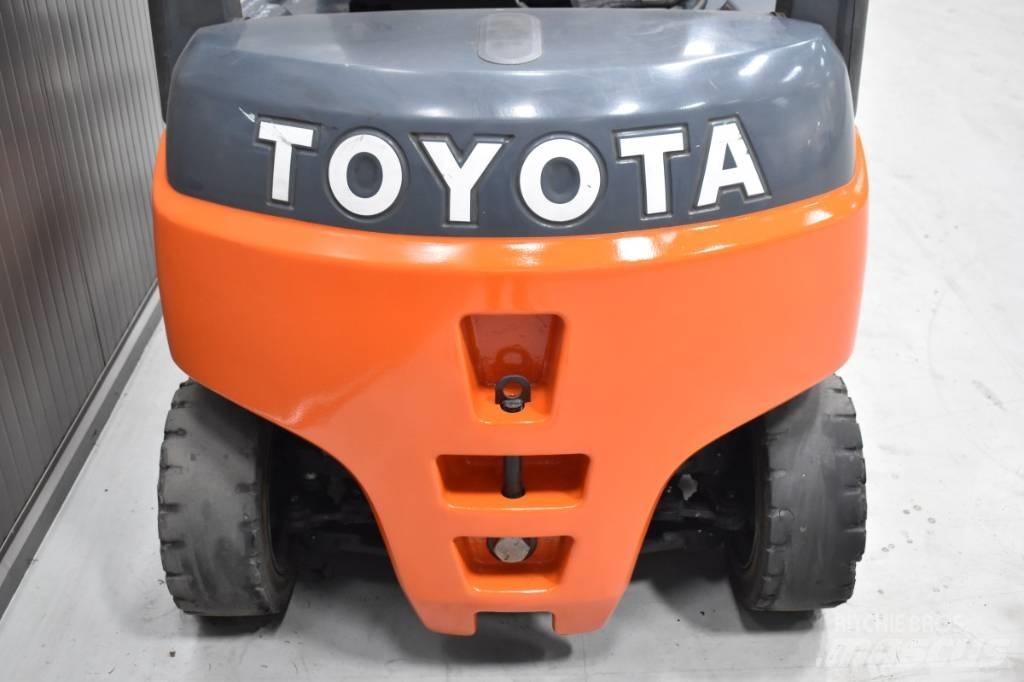Toyota 8FBMT16 Električni viličarji