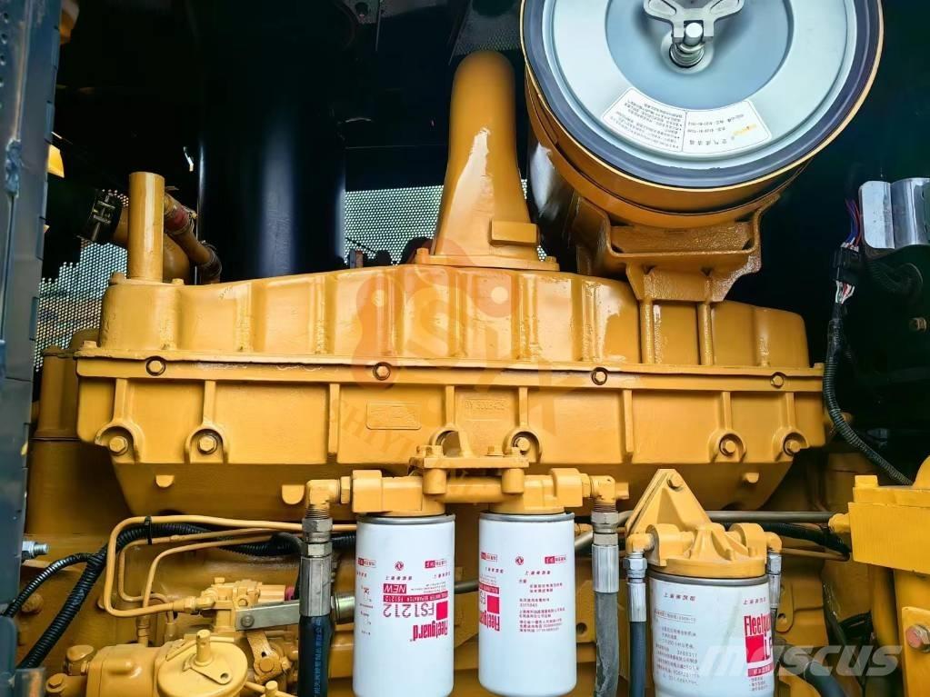 Shantui SD 32 Buldožerji goseničarji