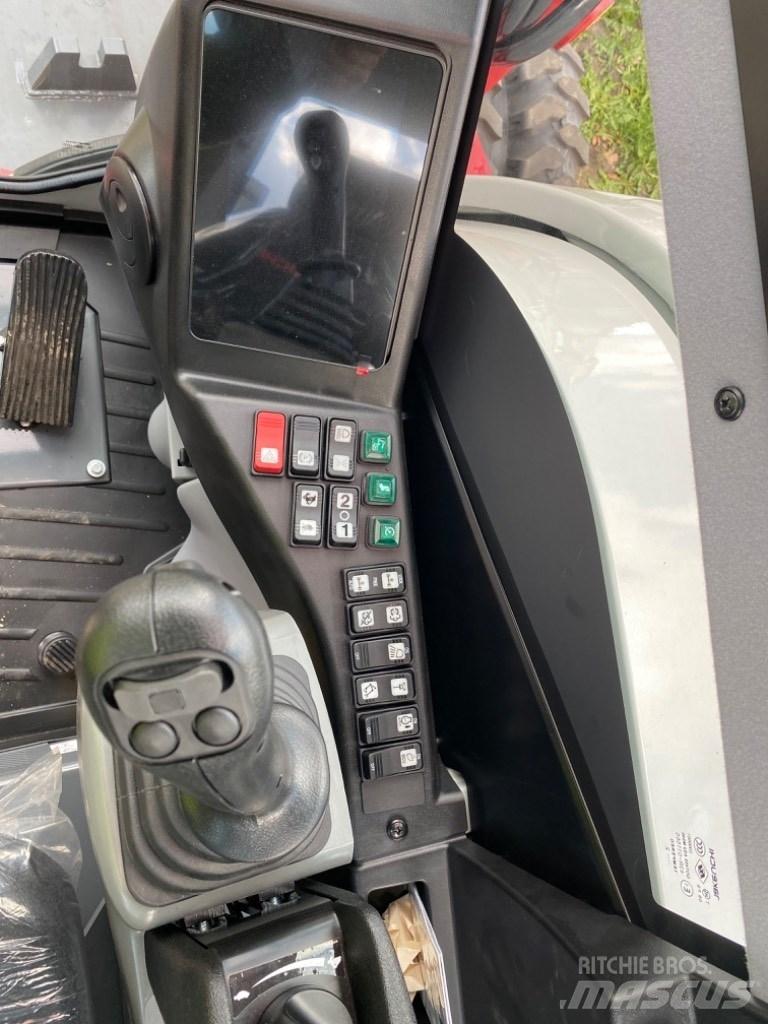 Takeuchi TB295W Bagri na kolesih