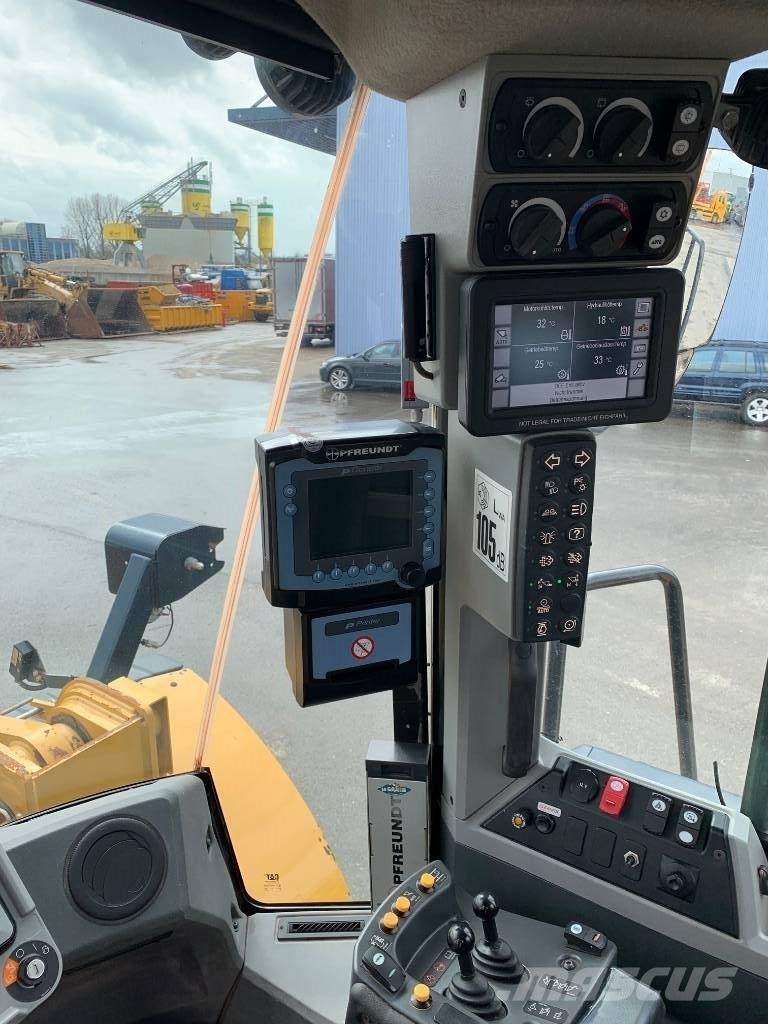 CAT 966 M XE Kolesni nakladalci