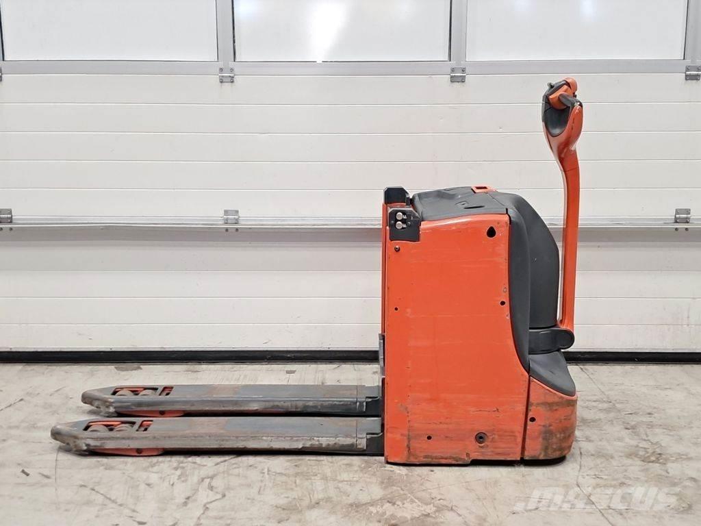 Linde T16L Električni nizko dvižni viličar